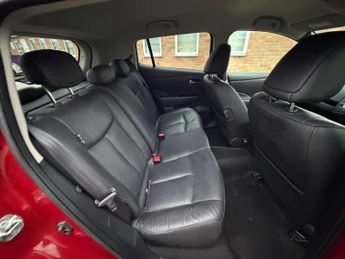 Nissan Leaf 24kWh Tekna Auto 5dr