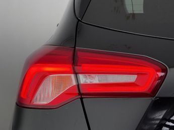 Ford Focus 1.0T EcoBoost Titanium Auto Euro 6 (s/s) 5dr