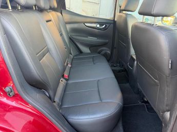 Nissan Qashqai 1.2 DIG-T Tekna XTRON 2WD Euro 6 (s/s) 5dr