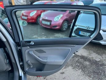 Volkswagen Golf 1.6 FSI SE 5dr