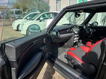 MINI Convertible 1.6 One Steptronic Euro 5 2dr