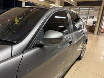 BMW 3 Series 2.0 320d SE Steptronic Euro 5 4dr