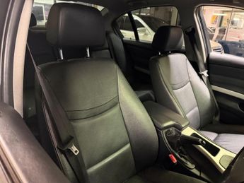 BMW 3 Series 2.0 320d SE Steptronic Euro 5 4dr