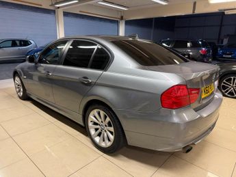 BMW 3 Series 2.0 320d SE Steptronic Euro 5 4dr