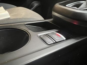 Renault Arkana 1.6 E-TECH Iconic Auto 2WD Euro 6 (s/s) 5dr