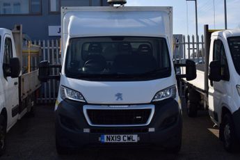Peugeot Boxer Traffic Vehicle