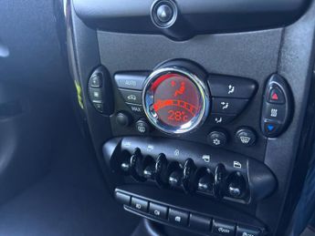 MINI Countryman 1.6 Cooper D Euro 5 (s/s) 5dr