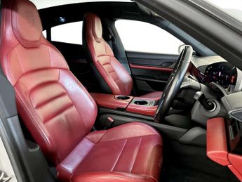 Porsche Taycan Performance Plus 93.4kWh Saloon 4dr Electric Auto RWD (476 ps)