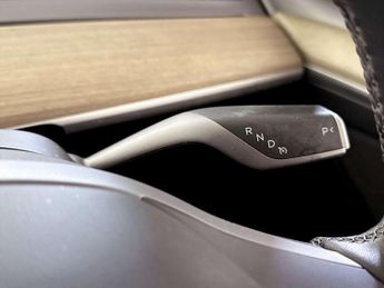 Tesla Model Y SUV 5dr Electric Auto RWD (346 ps)