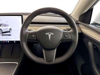 Tesla Model Y SUV 5dr Electric Auto RWD (346 ps)