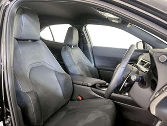 Lexus UX 300e 54.3kWh SUV 5dr Electric Auto (204 ps)