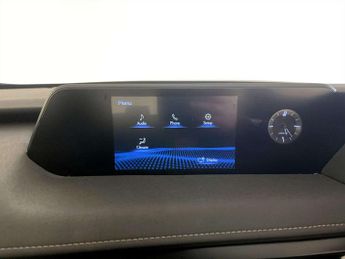 Lexus UX 300e 54.3kWh SUV 5dr Electric Auto (204 ps)