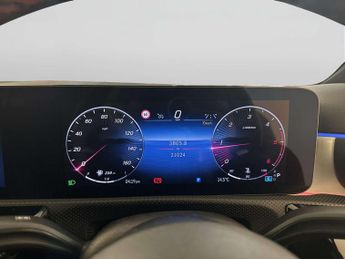 Mercedes-Benz A Class 2.0 A200d AMG Line (Executive) Hatchback 5dr Diesel 8G-DCT Euro 