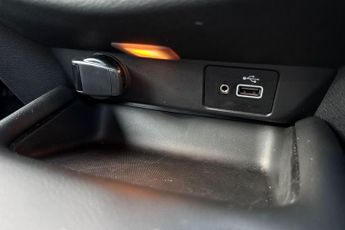 Nissan Juke 1.6 Hybrid (143ps) N-Connecta