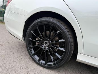 Mercedes-Benz E Class 2.9 E400d AMG Line G-Tronic+ 4MATIC Euro 6 (s/s) 4dr