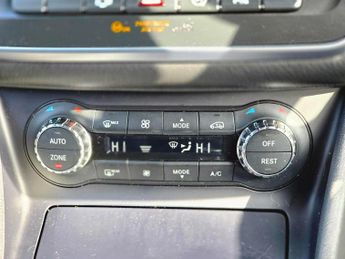 Mercedes-Benz CLA 1.6 CLA180 AMG Sport Coupe 7G-DCT Euro 6 (s/s) 4dr