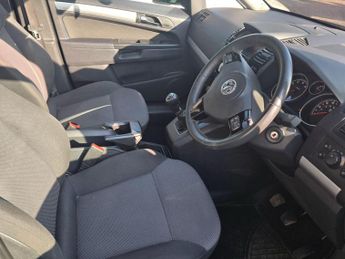 Vauxhall Zafira 1.6 16V Design Euro 5 5dr (SNav)