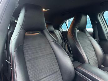 Mercedes-Benz A Class 1.6 A180 AMG Line (Executive) 7G-DCT Euro 6 (s/s) 5dr