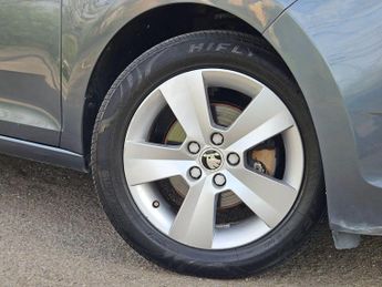Skoda Rapid 1.4 TDI SE DSG Euro 6 (s/s) 5dr