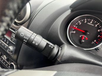 Nissan Qashqai 2.0 Acenta 2WD Euro 5 5dr