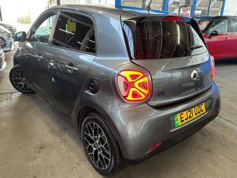 Smart forfour 17.6kWh Exclusive Hatchback 5dr Electric Auto (22kW Charger) (82