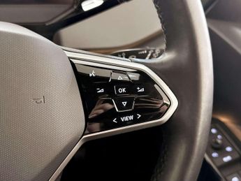 Volkswagen ID.3 Pro Performance 58kWh Life Hatchback 5dr Electric Auto (204 ps)