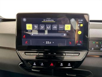 Volkswagen ID.3 Pro Performance 58kWh Life Hatchback 5dr Electric Auto (204 ps)