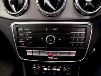 Mercedes-Benz GLA 2.1 GLA200d AMG Line (Executive) SUV 5dr Diesel Manual Euro 6 (s