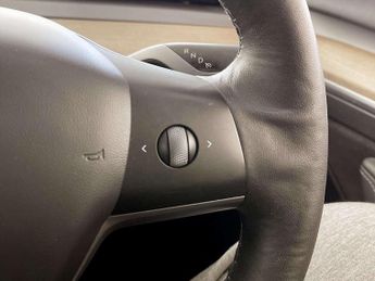 Tesla Model 3 (Dual Motor) Long Range Saloon 4dr Electric Auto 4WDE (346 ps)