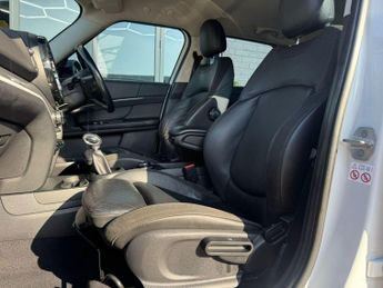 MINI COUNTRYMAN 1.5 7.6kWh Cooper SE Classic SUV 5dr Petrol Plug-in Hybrid Auto 