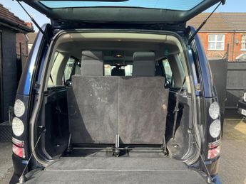 Land Rover Discovery 4 3.0 SD V6 SE Auto 4WD Euro 5 (s/s) 5dr