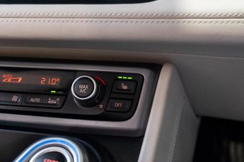 BMW i8 1.5 11.6kWh Roadster Auto 4WD Euro 6 (s/s) 2dr