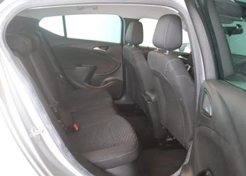 Vauxhall Astra 1.5 Turbo D Business Edition Nav Euro 6 (s/s) 5dr