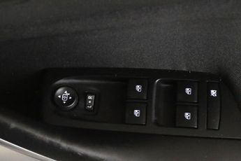 Vauxhall Astra 1.5 Turbo D Business Edition Nav Euro 6 (s/s) 5dr