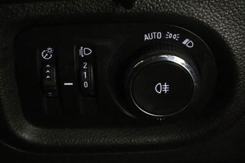 Vauxhall Astra 1.5 Turbo D Business Edition Nav Euro 6 (s/s) 5dr