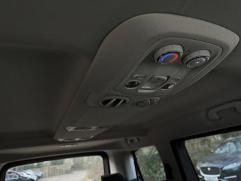 Toyota PROACE Verso 2.0D Shuttle Medium MPV MWB Euro 6 (s/s) 5dr (9 Seat)