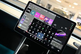 TESLA Model 3 Standard Range Plus Saloon 4dr Electric Auto RWD (241 bhp) +FREE