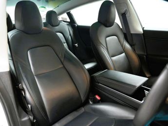 TESLA Model 3 Standard Range Plus Saloon 4dr Electric Auto RWD (241 bhp) +FREE