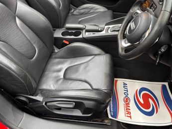 Audi TT RS 2.5 TFSI RS Roadster 2dr Petrol S Tronic quattro Euro 5 (340 ps)