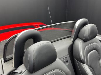 Audi TT RS 2.5 TFSI RS Roadster S Tronic quattro Euro 5 2dr