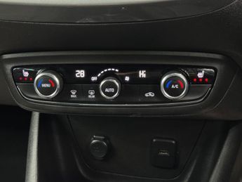 Vauxhall Crossland 1.2 Turbo Elite Auto Euro 6 (s/s) 5dr