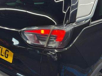 Vauxhall Crossland 1.2 Turbo Elite Auto Euro 6 (s/s) 5dr