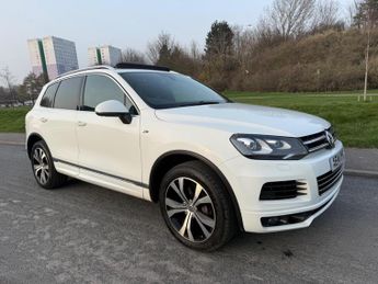 Volkswagen Touareg 3.0 TDI V6 BlueMotion Tech R-Line Tiptronic 4WD Euro 5 (s/s) 5dr
