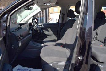 Volkswagen Caddy Maxi 2.0 TDI Life DSG Euro 6 (s/s) 5dr
