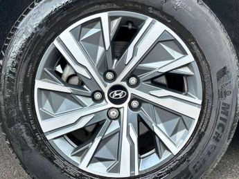 HYUNDAI TUCSON 1.6 Tucson SE Connect TGDi HEV Auto 5dr