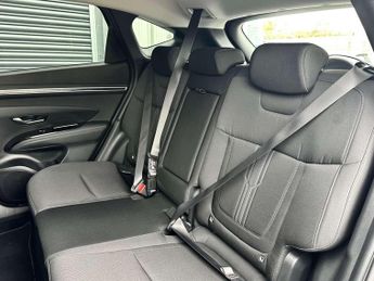 HYUNDAI TUCSON 1.6 Tucson SE Connect TGDi HEV Auto 5dr
