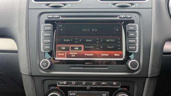 VOLKSWAGEN GOLF 2.0 Golf R DSG Semi-Auto 4WD 5dr