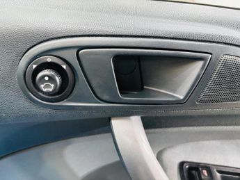 Ford Fiesta 1.4 Style + 5dr