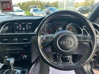 Audi A5 Cabriolet 3.0 TDI V6 S line Special Edition S Tronic quattro Euro 5 (s/s) 