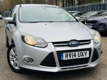 Ford Focus 1.0T EcoBoost Zetec Navigator Euro 5 (s/s) 5dr